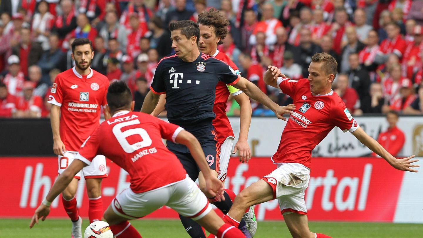 记者：韩鹏仍是泰山主帅，但俱乐部需要找个名义上的“主帅”（记者称韩鹏仍掌泰山帅印，俱乐部或另觅挂名主帅）