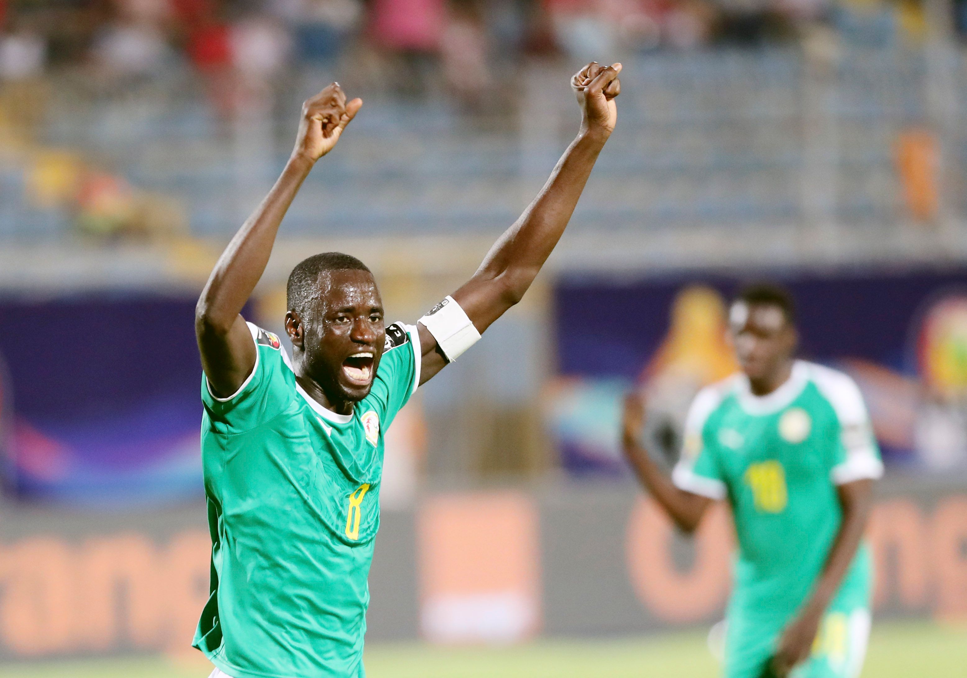 港队迎亚洲杯出线生死战，比赛将免费直播+四家商场直播（港队冲击亚洲杯出线关键战：全程免费直播，四大商场同步放映）