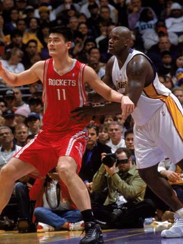 狄龙本赛季数据对比火箭生涯数据：得分表现突飞猛进！（狄龙本季数据对照火箭生涯：得分大幅跃升！）