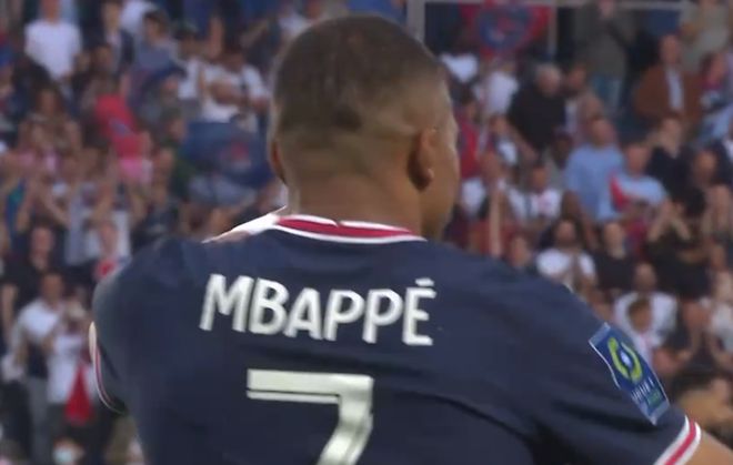 拜仁vs圣保利：凯恩领衔，卡尔、金玟哉、格雷罗首发（拜仁对阵圣保利：凯恩挂帅，卡尔、金玟哉、格雷罗先发出场）