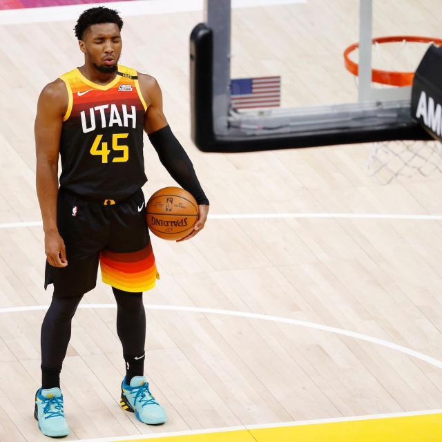 中超比赛回放：北京国安2-0击败广州队,（中超回顾：北京国安2比0完胜广州队）