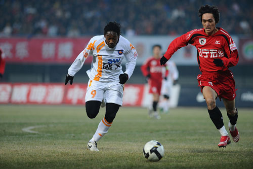 英超积分榜更新：曼城领先优势扩大,（英超积分榜最新：曼城继续扩大领先优势）