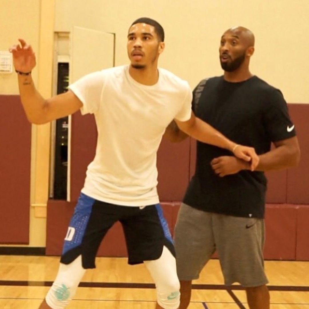 图赫尔考虑世界杯高温让替补球员留更衣室（担忧世界杯高温，图赫尔让替补留在更衣室）