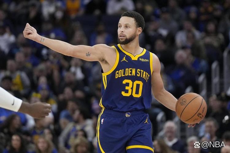 意媒：科波拉可能冬窗离开布莱顿，国米是其潜在下家之一（意媒称：科波拉或今冬离开布莱顿，国米在潜在下家之列）