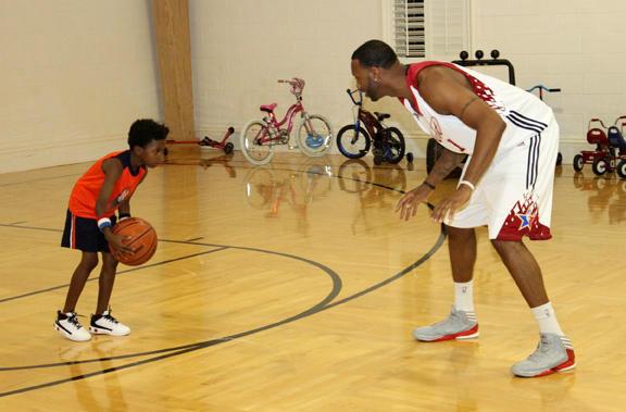 雷霆板凳深度显著，连续六场得分超50分（雷霆替补火力凶猛，已连6战砍下50+分）