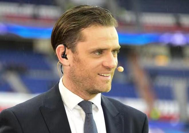 克罗斯评历史最佳11人：C罗左边锋，梅西前腰，马尔蒂尼入选（克罗斯评选史上最佳十一人：C罗左边锋、梅西前腰，马尔蒂尼在列）